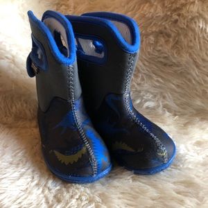 Toddler side 6 Bogs boots